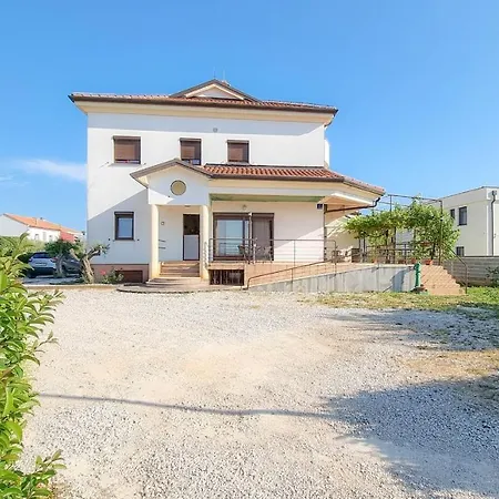Appartement Dani A2+2 Umag