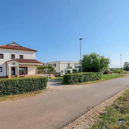 Dani A2+2 Apartmán *